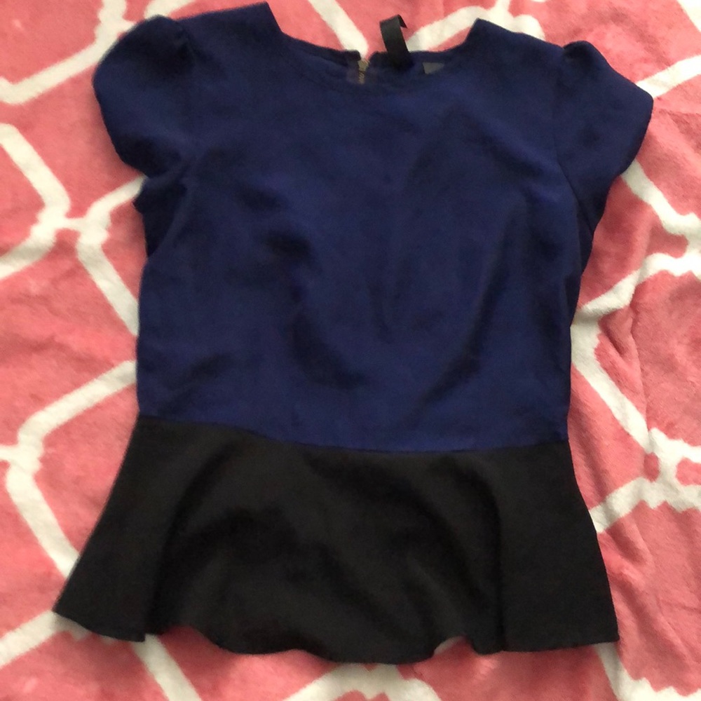 Top - Picture 2 of 2